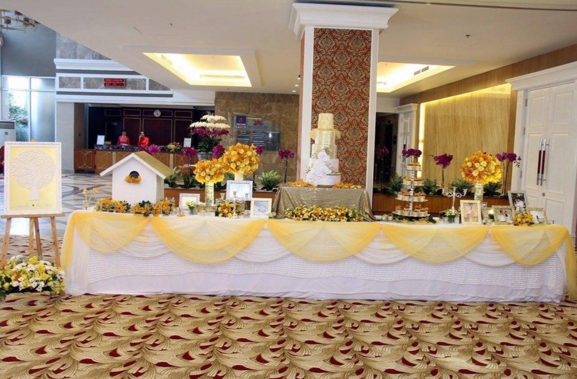 Petro Hotel Vung Tau Exterior foto